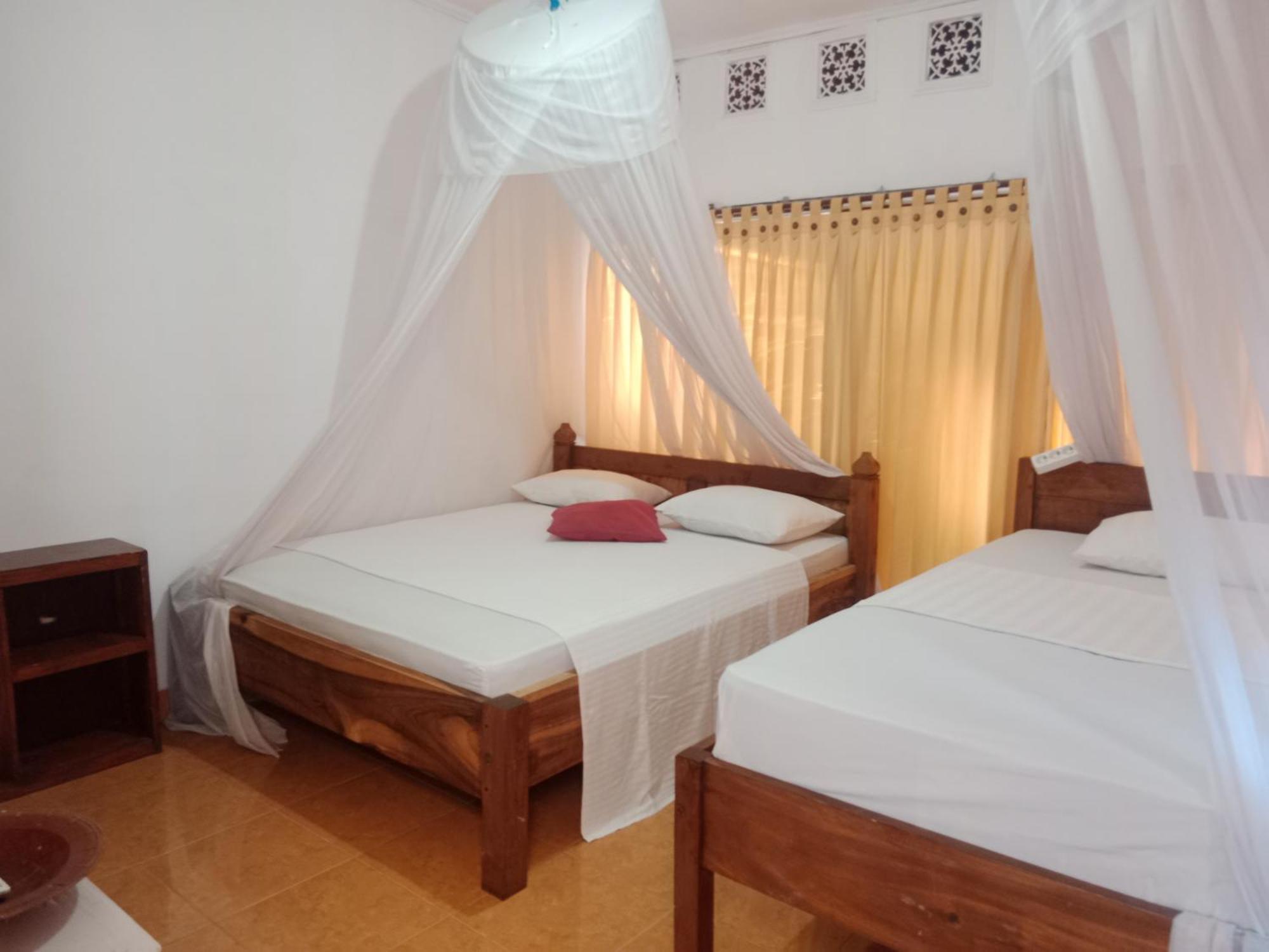 Fullesguesthouse Гили Траванган Экстерьер фото