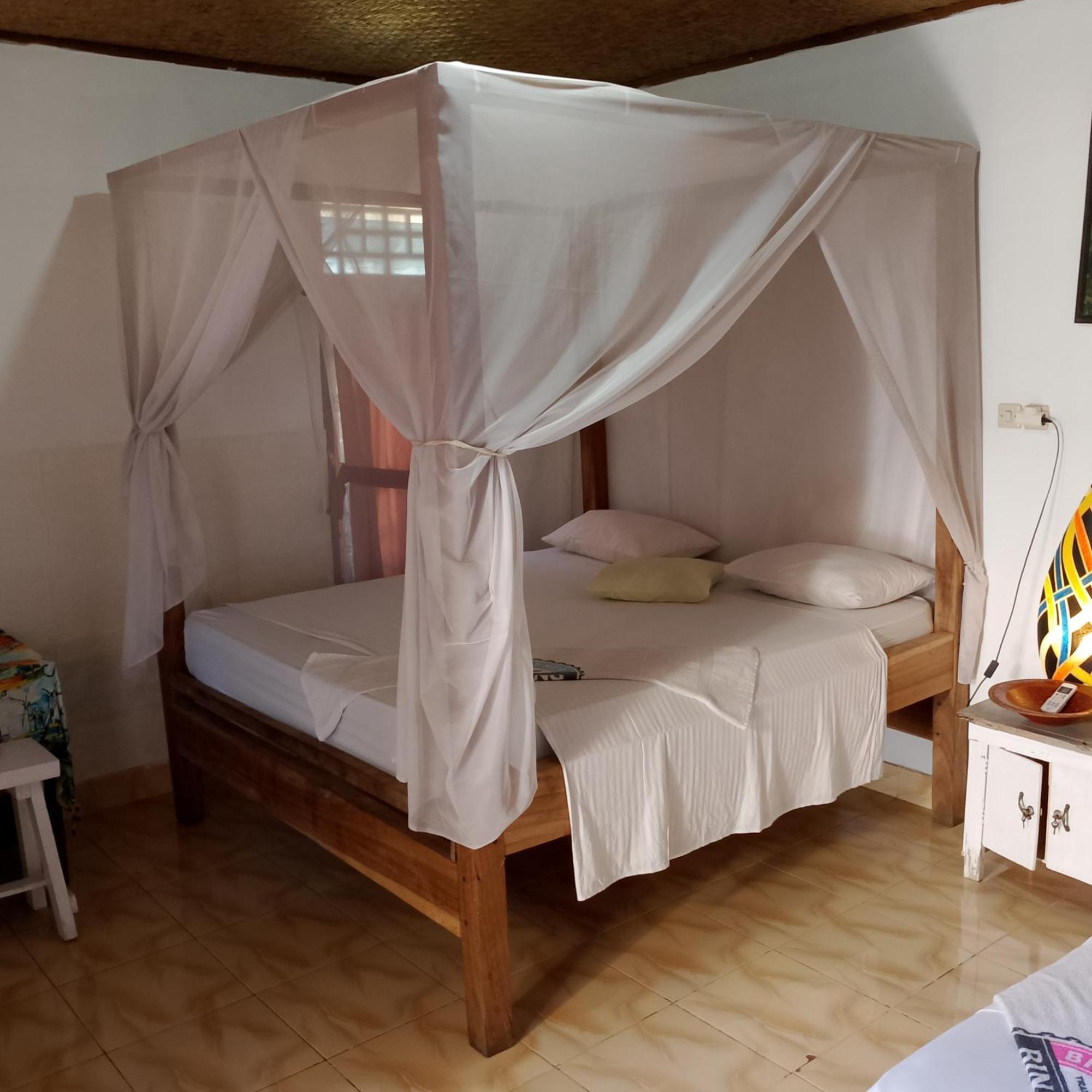 Fullesguesthouse Гили Траванган Экстерьер фото